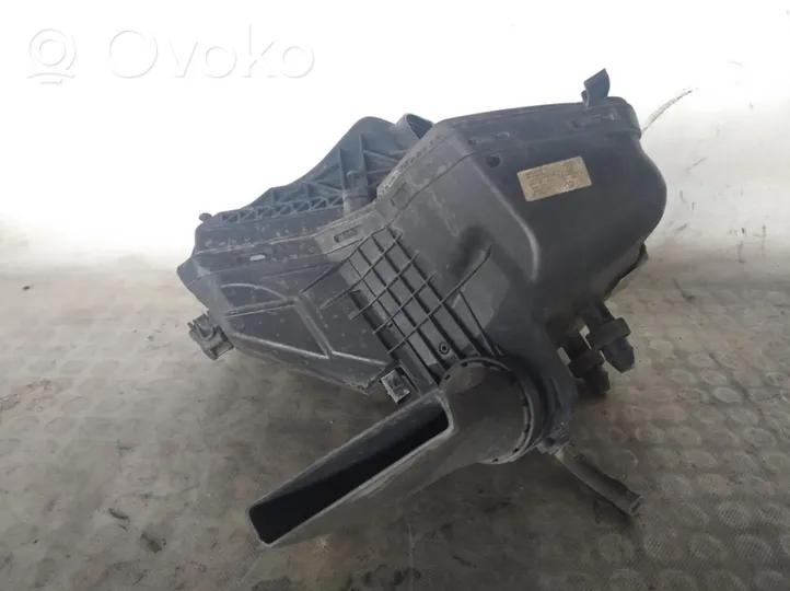 Audi A4 S4 B8 8K Filtr powietrza 8K0133837T