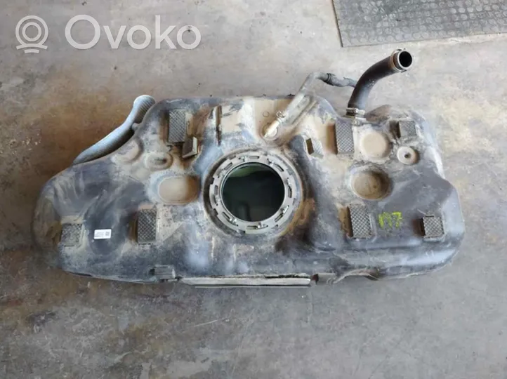 Hyundai i30 Serbatoio del carburante 31171G4000