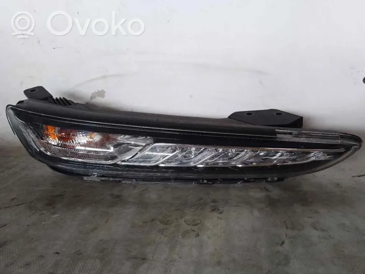 Hyundai Kona I Front indicator light 92208J90