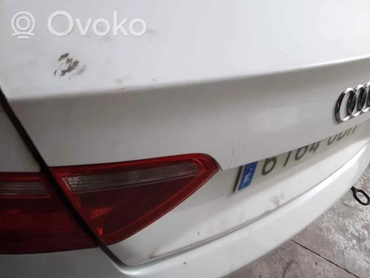 Audi A5 8T 8F Osłona klamki drzwi tylnych 