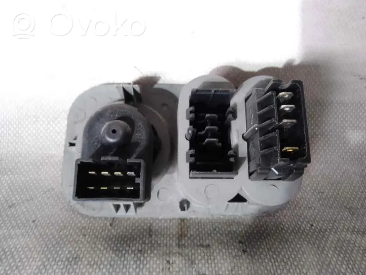 Renault Kangoo I Wing mirror switch 7700803531