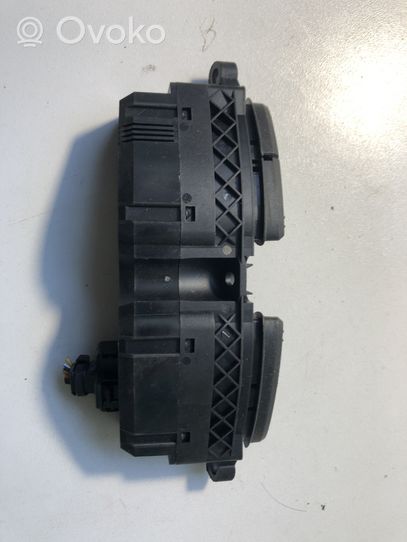 Ford Focus Bouton de dégivrage pare-brise 98AG19A945BG