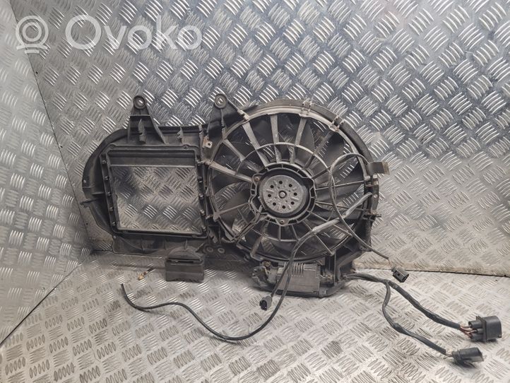 Audi A4 S4 B6 8E 8H Elektryczny wentylator chłodnicy 8E0121205AA