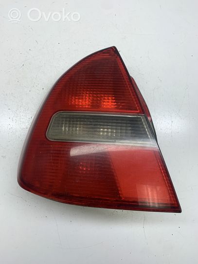 Mitsubishi Carisma Задний фонарь в кузове 151085