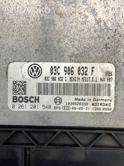 Volkswagen Touran I Sterownik / Moduł ECU 03C906032F