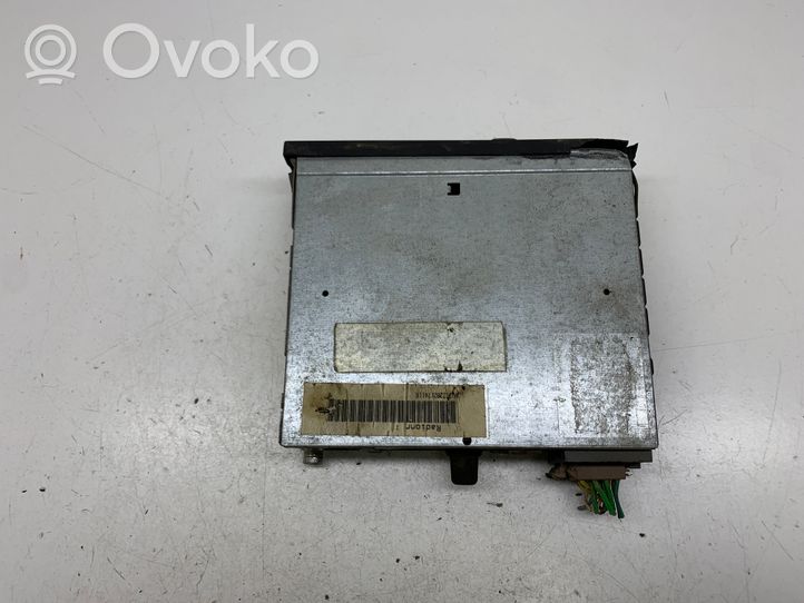 Volkswagen Golf III Radio / CD/DVD atskaņotājs / navigācija 357035152B