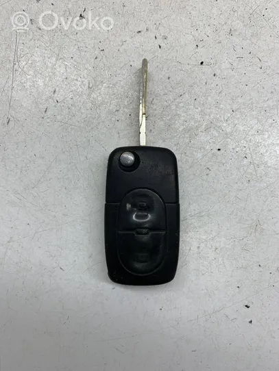 Audi A3 S3 8L Ignition key/card 4D0837231