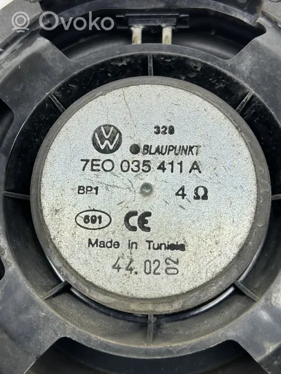 Volkswagen Touareg I Enceinte de porte arrière 7E0035411A