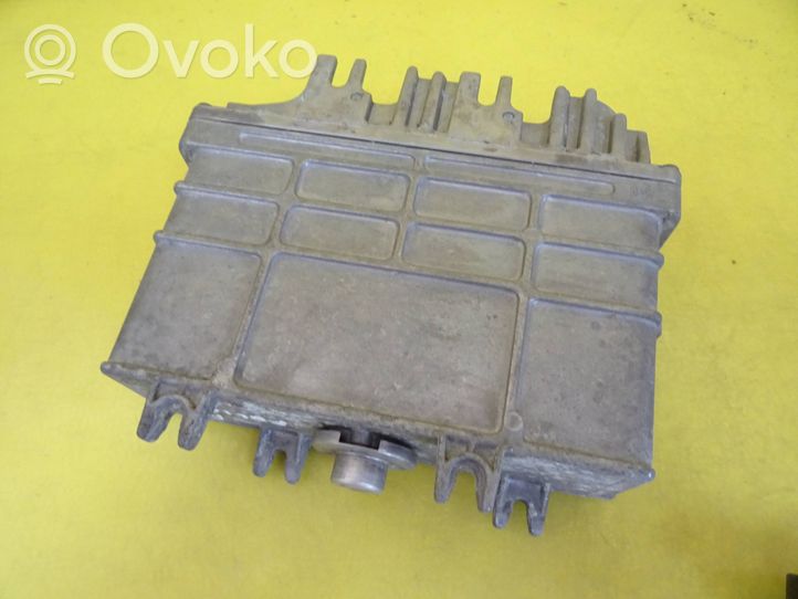 Skoda Felicia I Calculateur moteur ECU 0261203963