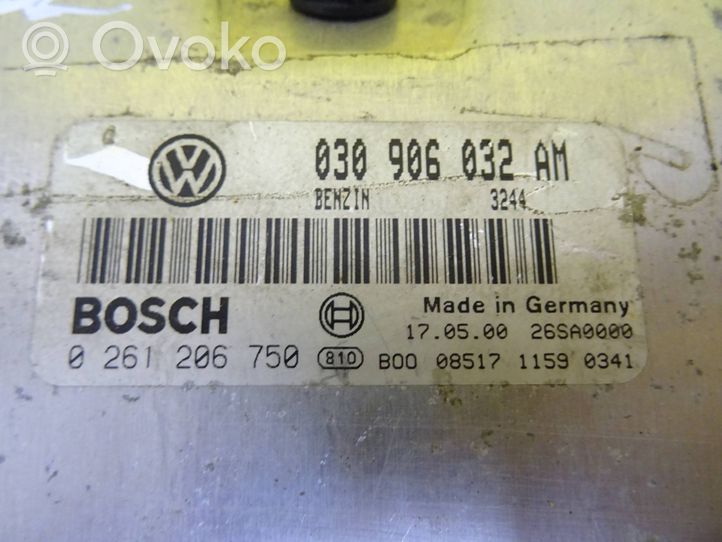 Volkswagen Polo III 6N 6N2 6NF Moottorin ohjainlaite/moduuli 030906032AM