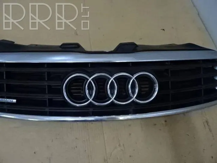 Audi A8 S8 D3 4E Grille calandre supérieure de pare-chocs avant 4E0853719A