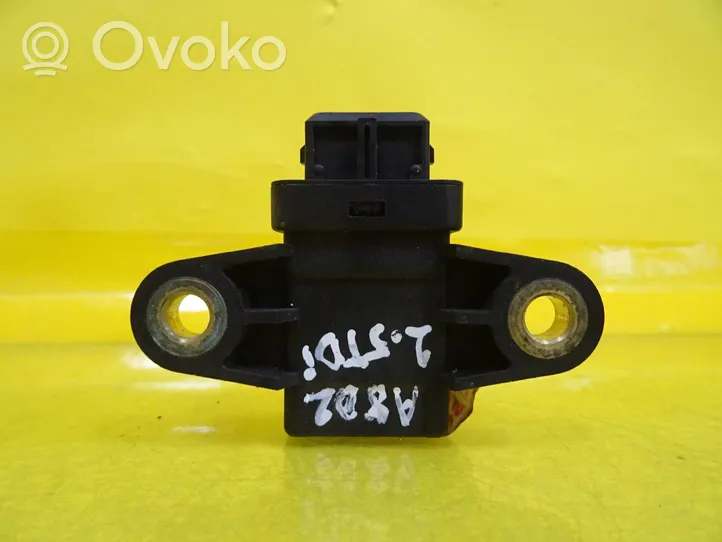 Audi A8 S8 D2 4D Airbag deployment crash/impact sensor 4D0907651