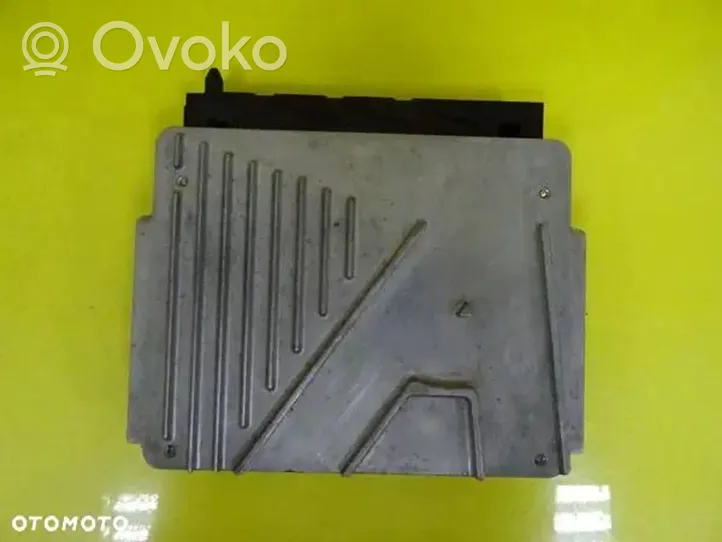 Volvo S60 Sterownik / Moduł ECU MB0797008831