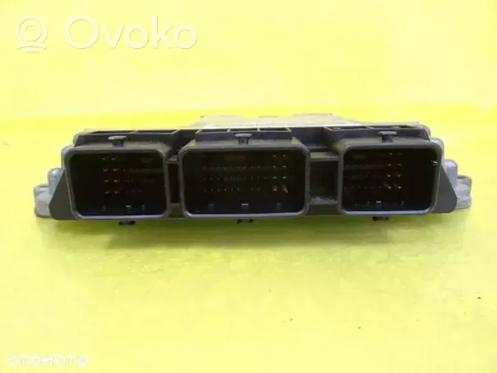 Renault Laguna II Sterownik / Moduł ECU 0281012212