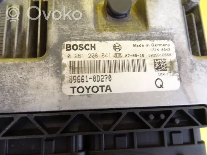 Toyota Yaris Engine control unit/module 0261208841