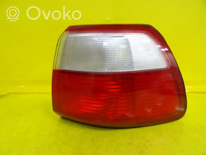 Opel Omega B2 Lampa tylna 