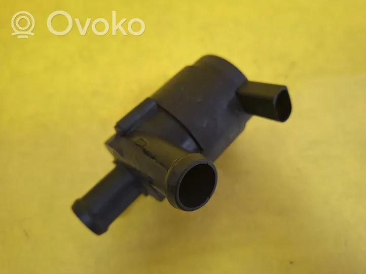 Audi A8 S8 D2 4D Electric auxiliary coolant/water pump 078121601A