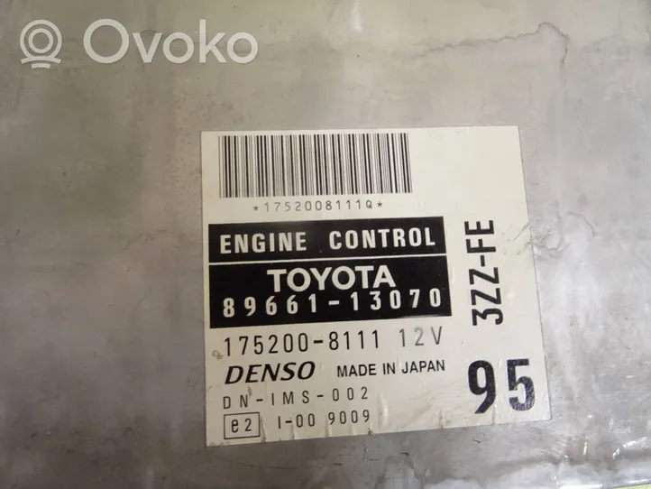 Toyota Corolla Verso AR10 Calculateur moteur ECU 89661-13070