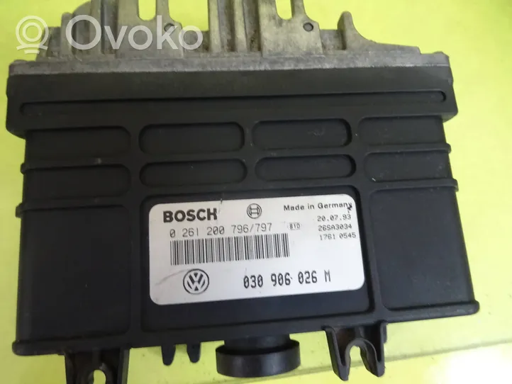 Volkswagen Polo III 6N 6N2 6NF Calculateur moteur ECU 0261200796