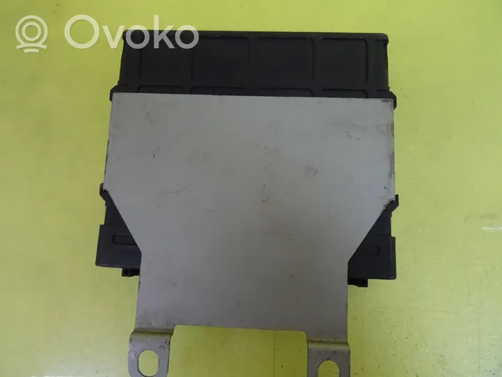 Mitsubishi Colt Sterownik / Moduł ECU MD356552