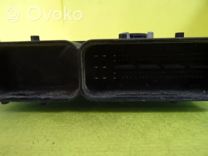 Hyundai i20 (PB PBT) Sterownik / Moduł ECU 3911003345