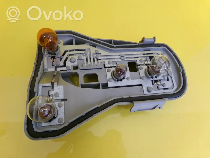 Volkswagen Polo IV 9N3 Porte ampoule de feu arrière 606945257F