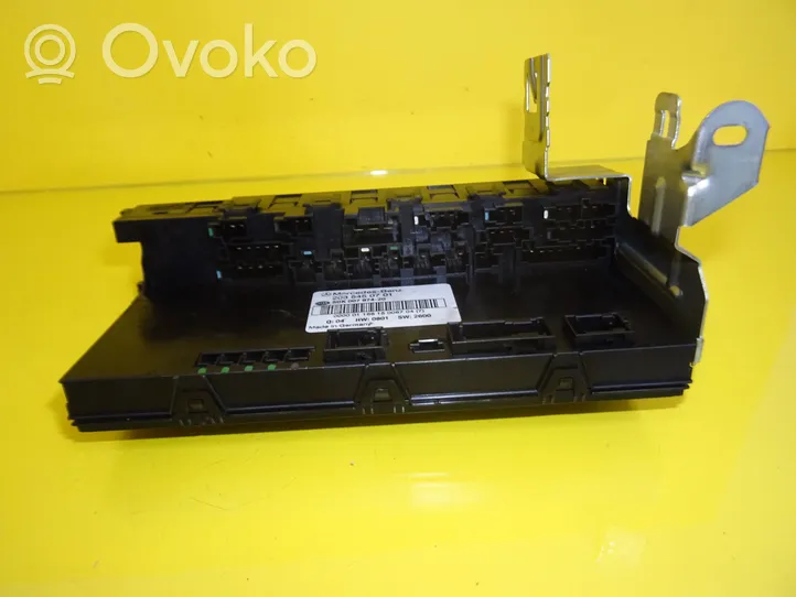 Mercedes-Benz C W203 SAM vadības bloks 2035450701