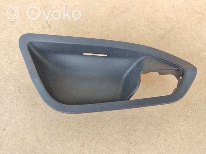 BMW 2 F46 Front door interior handle 14290410