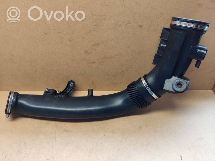 BMW X5 E70 Oro paėmimo kanalo detalė (-ės) 13717583714	