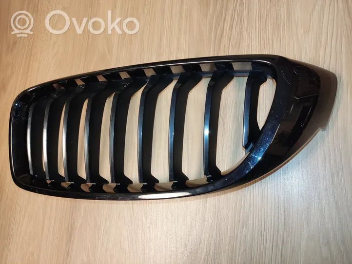 BMW 4 F32 F33 Maskownica / Grill / Atrapa górna chłodnicy 7294817