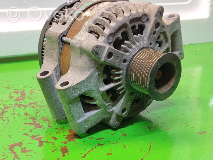 BMW 2 F22 F23 Generatore/alternatore 7591529