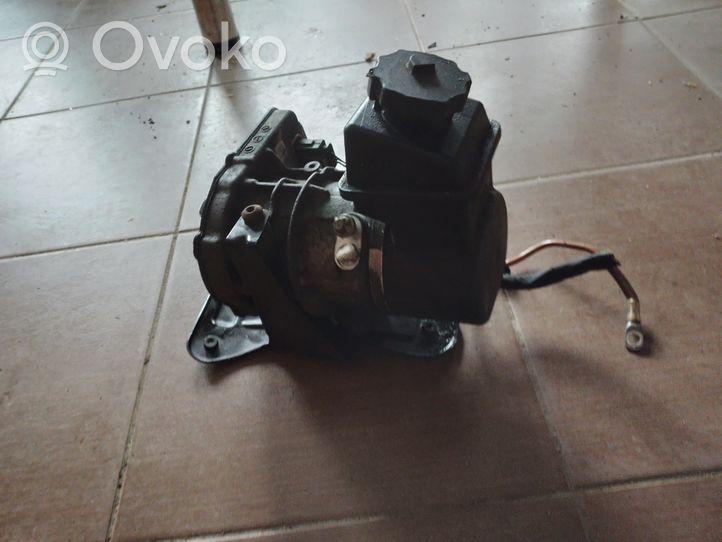 Mercedes-Benz ML W164 Power steering pump A1644601780