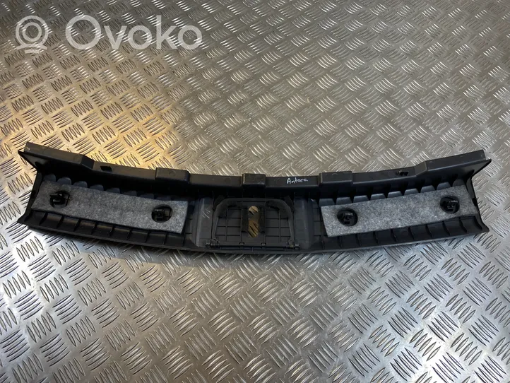 Opel Antara Bagažinės slenksčio apdaila AHP38189