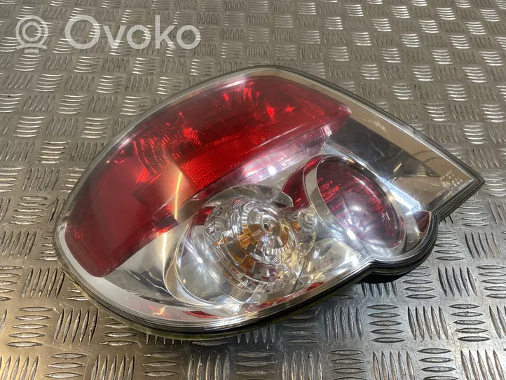 Subaru Impreza II Lampa tylna 22020918