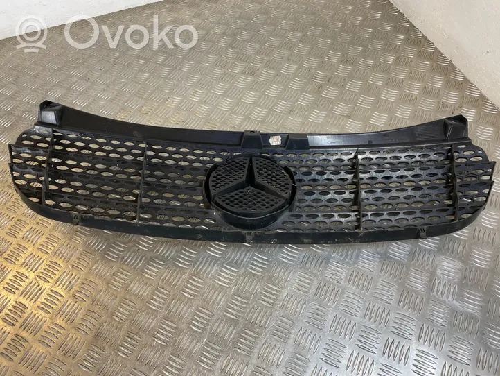 Mercedes-Benz Vito Viano W639 Maskownica / Grill / Atrapa górna chłodnicy A6398800185
