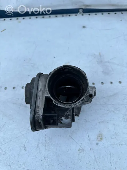 Volkswagen Golf V Throttle valve 038128063G