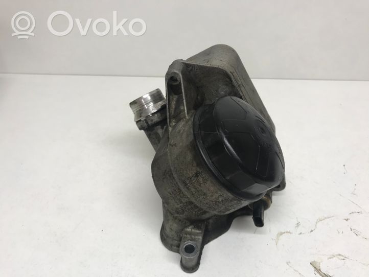 BMW 5 F10 F11 Supporto di montaggio del filtro dell’olio 7516383