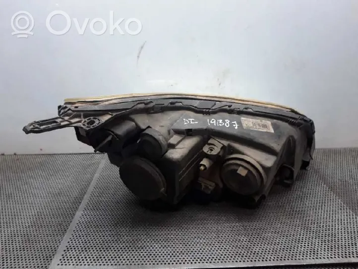 Citroen C5 Lampa przednia 9650055980