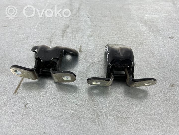 Hyundai Ioniq Rear door lower hinge 