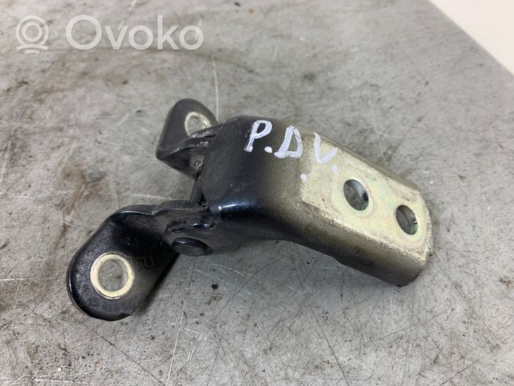 Toyota Avensis T270 Front door upper hinge 