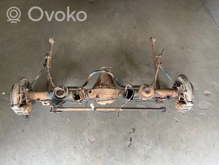 Toyota Land Cruiser (J120) Belka osi tylnej 