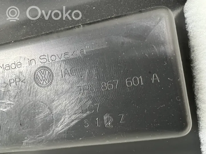 Volkswagen Touareg II Poszycie klapy tylnej bagażnika i inne elementy 7P6863291