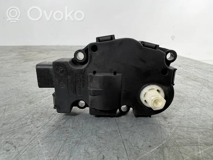 Volkswagen Touareg II Moteur actionneur de volet de climatisation 16450178