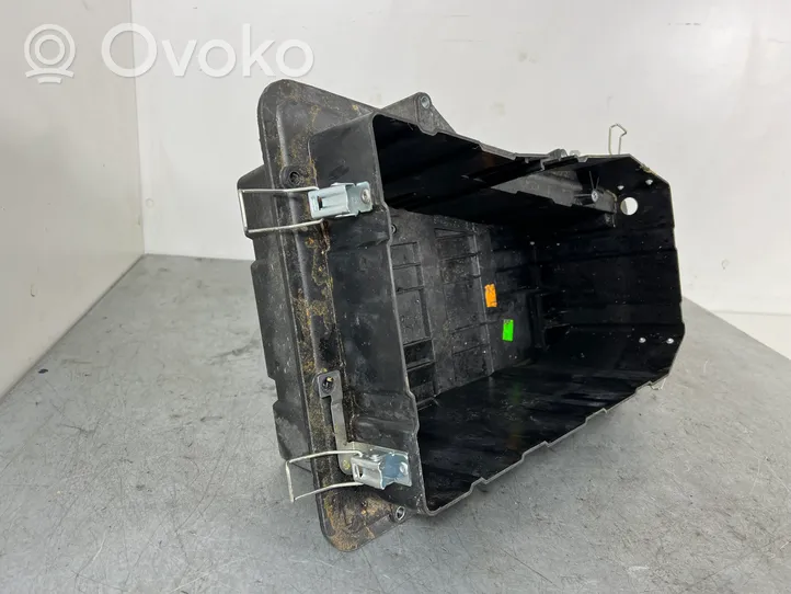 Volkswagen Touareg II Vassoio scatola della batteria 7P0801283