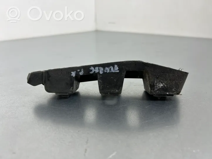 Volkswagen Touareg II Staffa di rinforzo montaggio del paraurti anteriore 7P6807183F