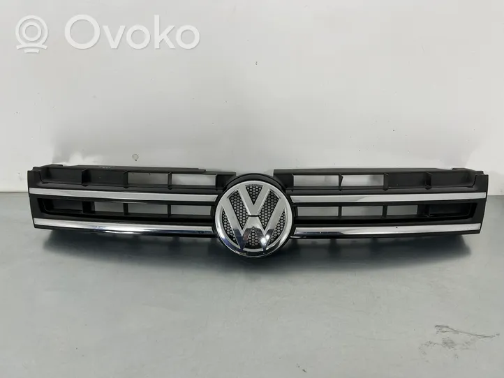Volkswagen Touareg II Grille calandre supérieure de pare-chocs avant 7P6853651A
