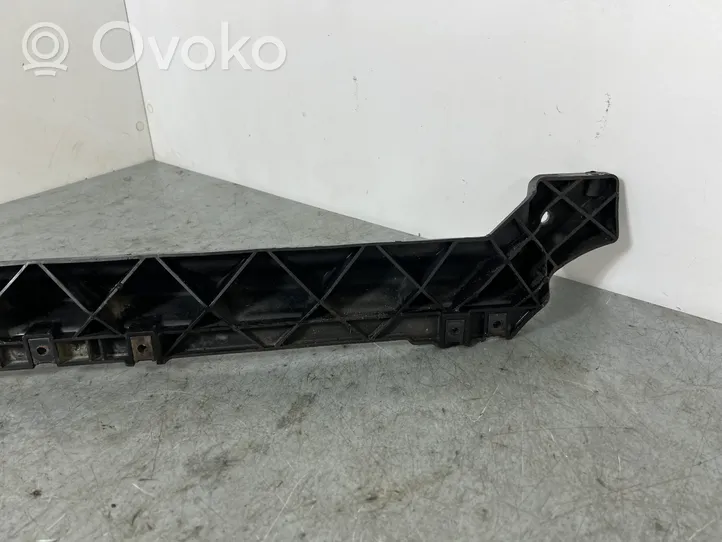 Volkswagen Touareg II Pannello di fondo di supporto del radiatore 7P0805551