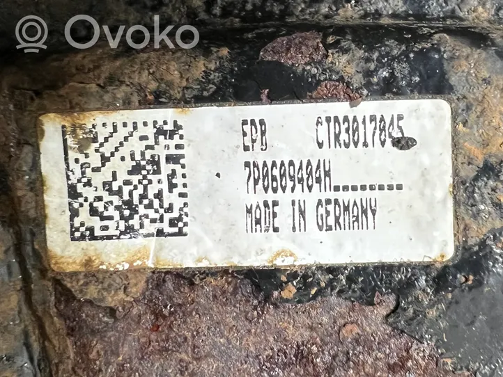 Volkswagen Touareg II Piasta koła tylnego 7P0609484H