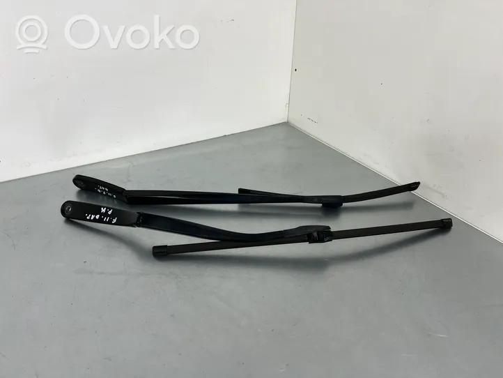 BMW 5 F10 F11 Braccio della spazzola tergicristallo anteriore 7203156