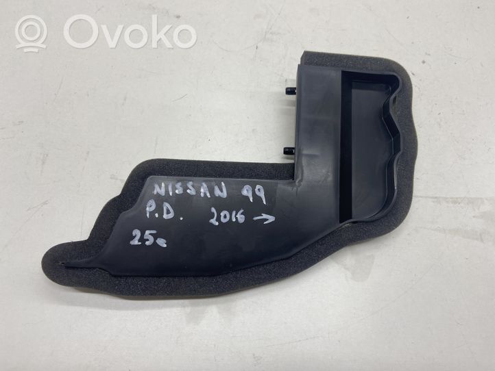 Nissan Qashqai Pare-boue passage de roue avant 668994EA0B